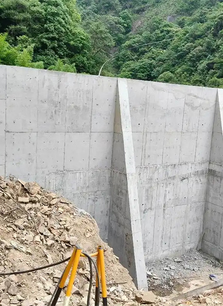 太原阳曲县重力式挡土墙